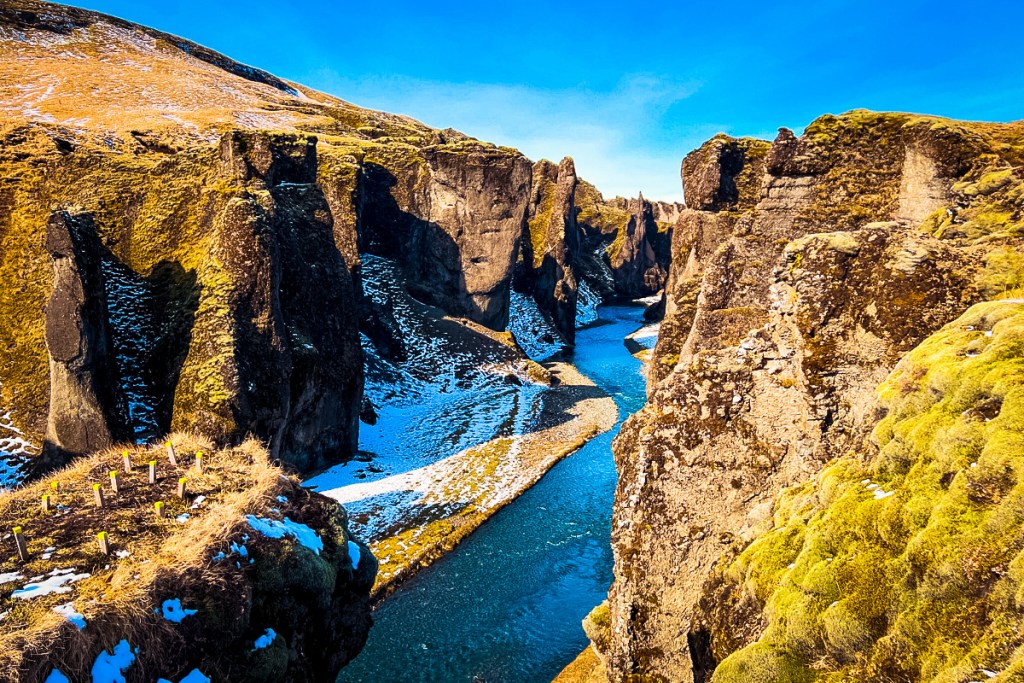 Fjaðrárgljúfur Canyon