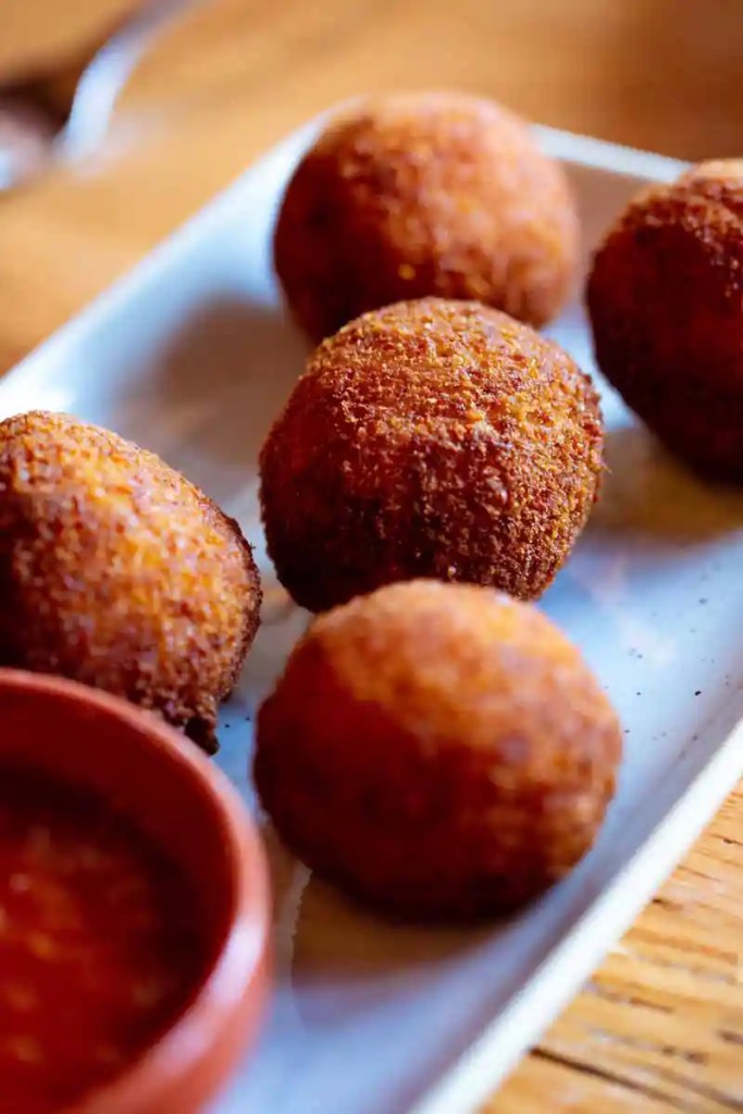 street food in barcelona bombas