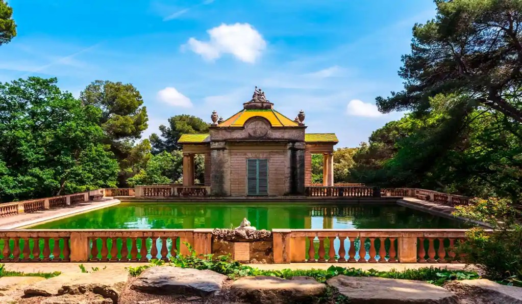 Off-beat Barcelona Parc del Laberint d'Horta
