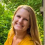 Stephanie Cahail headshot for Killer Courses testimonial